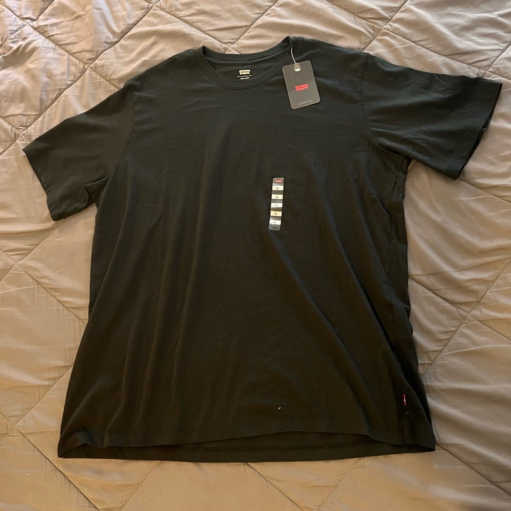 Levi’s Relaxed Fit Tee L